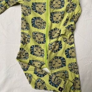 Tea Collection Lime Green Lion Print Footie